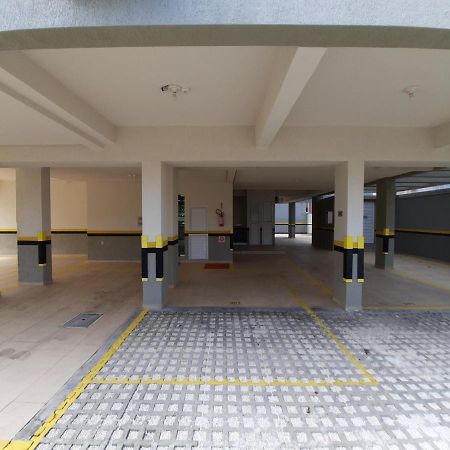 Apartamento 3 Quartos 8 Pessoas A 50 Mts Da Praia De Bombas, A 100M Da Passarela Do Ribeiro Bombinhas Exterior foto